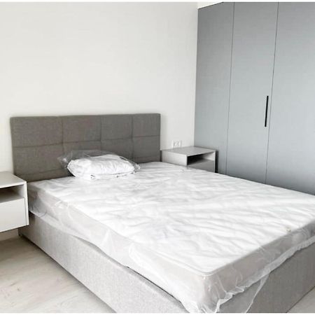 Most City Area 2-Bedroom Lux, Ekaterinoslav Square Dnipro Esterno foto